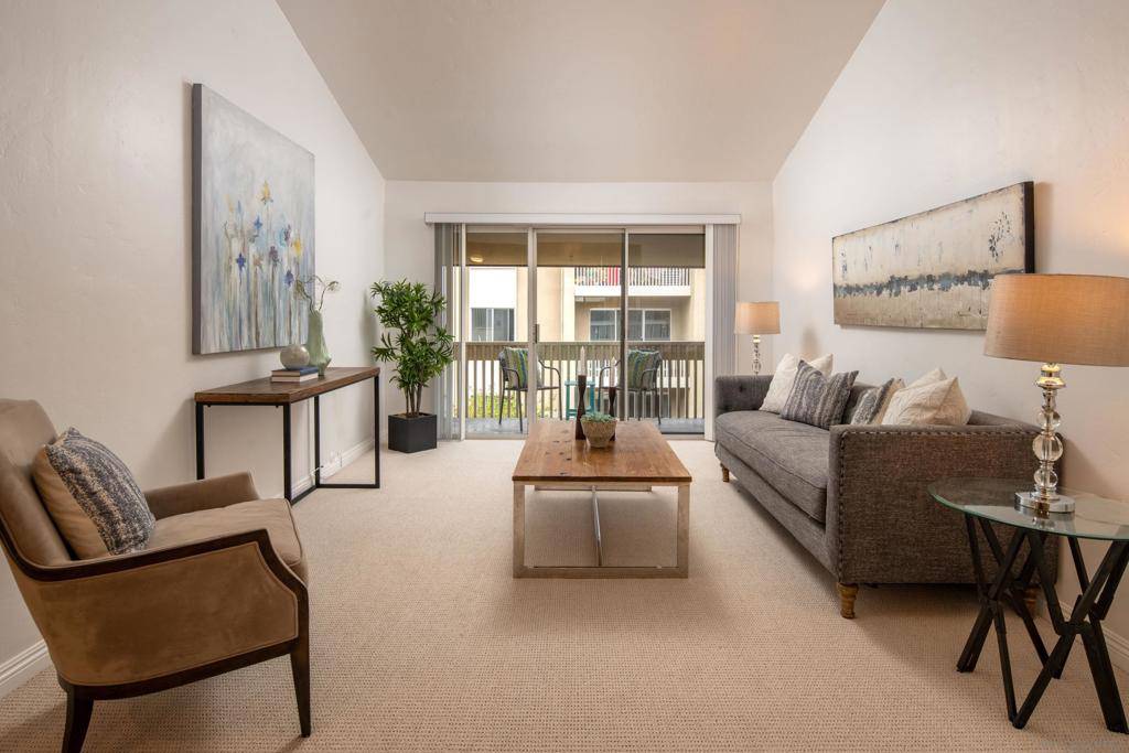 San Diego, CA 92109,4600 Lamont St #326