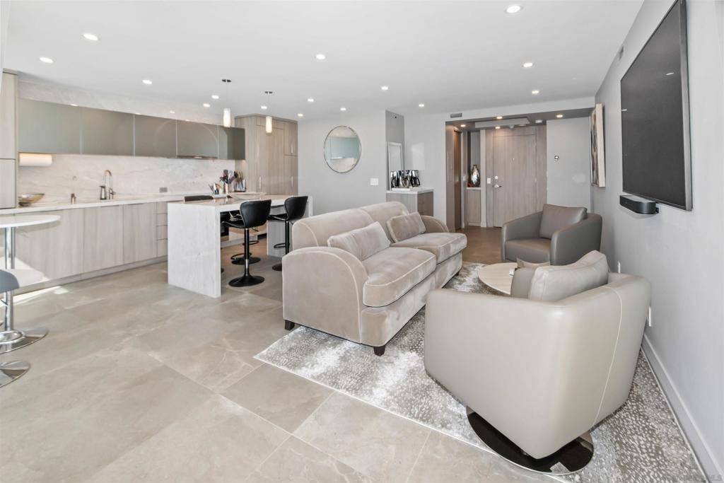 Coronado, CA 92118,1830 Avenida Del Mundo #1608