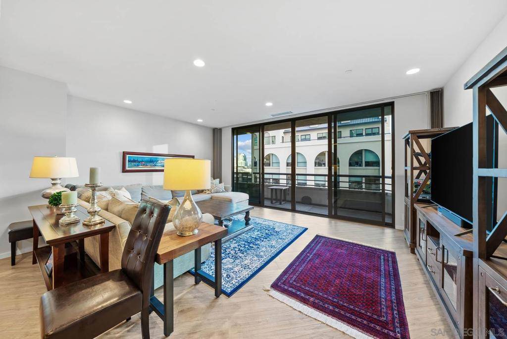 700 Front St #510 San Diego, CA 92101