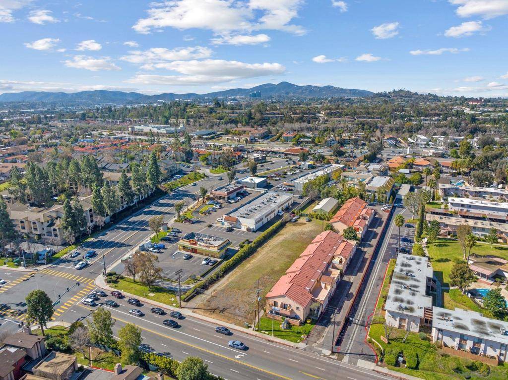 Escondido, CA 92026,1325 N Broadway