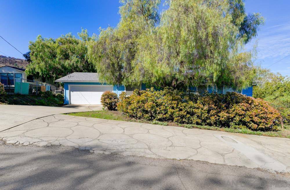 Lakeside, CA 92040,8832 Almond Road