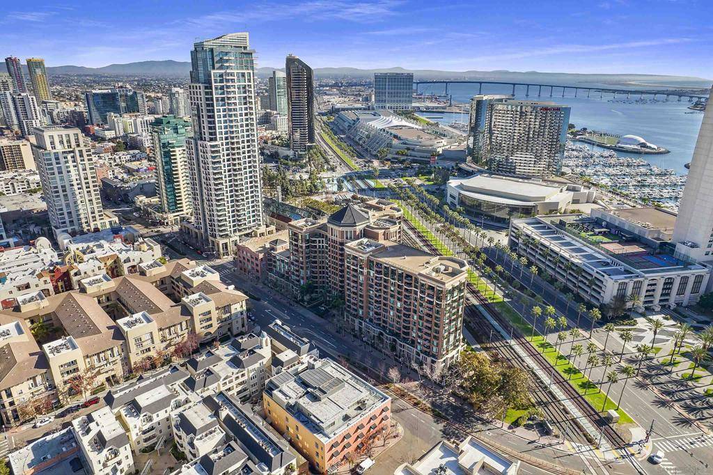 San Diego, CA 92101,500 W Harbor W #136