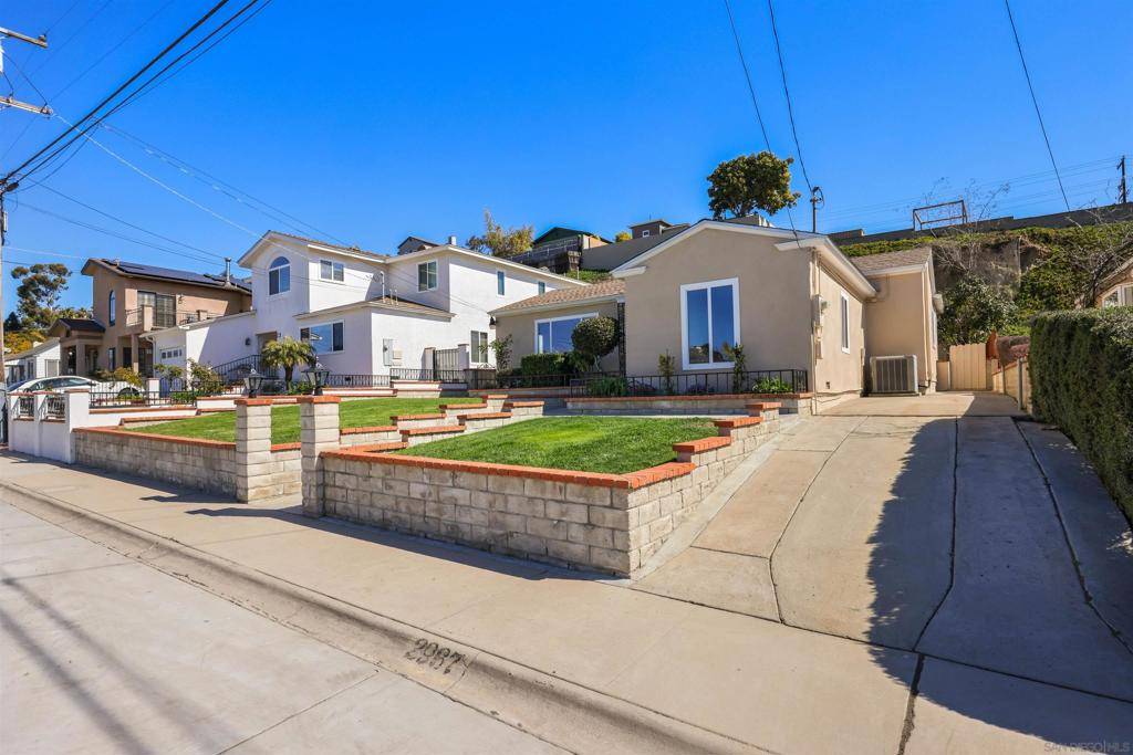 San Diego, CA 92103,2967 Dove St