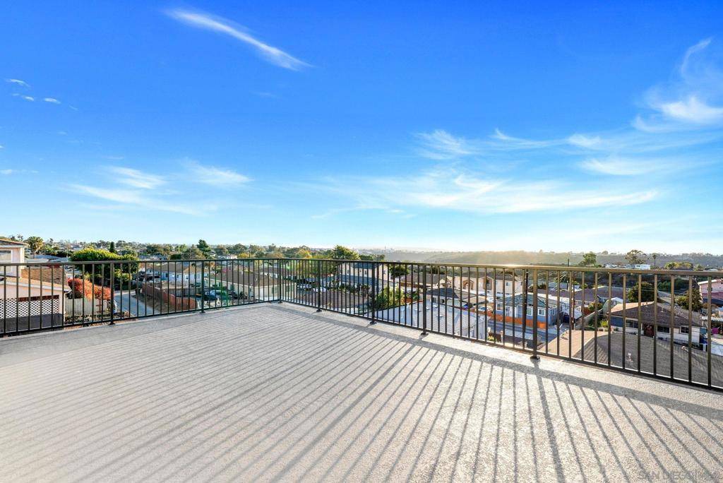 San Diego, CA 92111,2386 W Jewett St