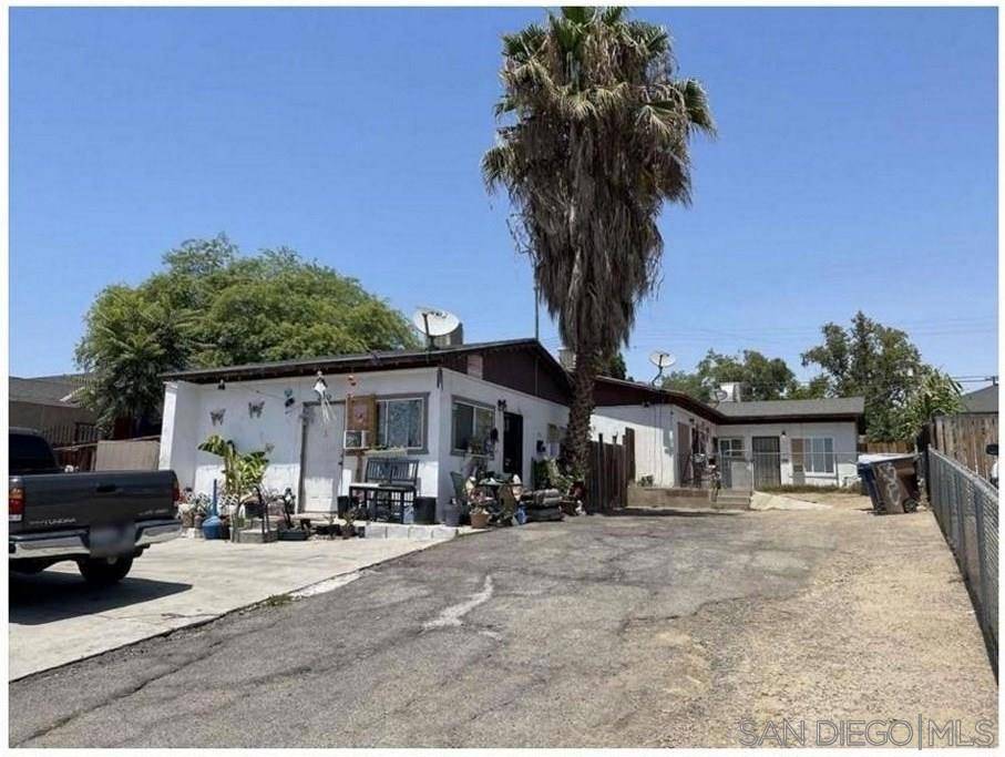 Bakersfield, CA 93306,2512 Niles Street