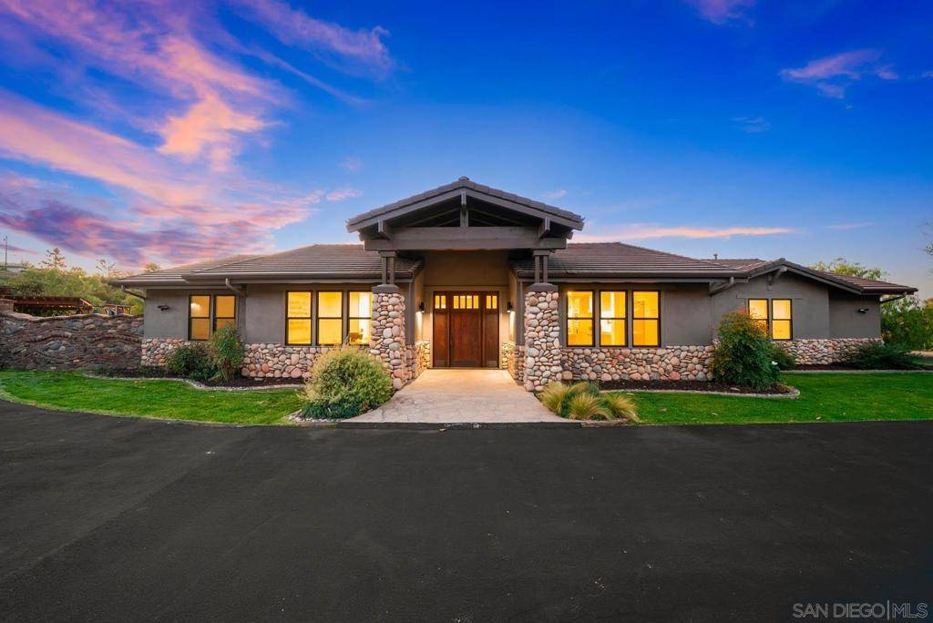 Bonsall, CA 92003,32070 Via Vera