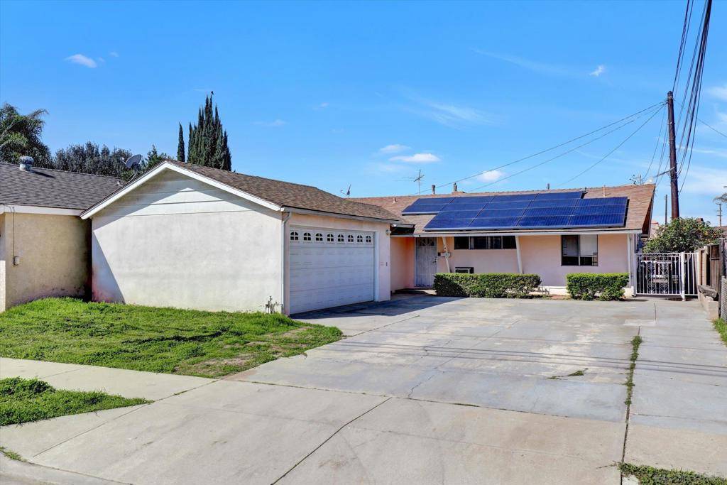 Bellflower, CA 90706,14621 Liblen Ave