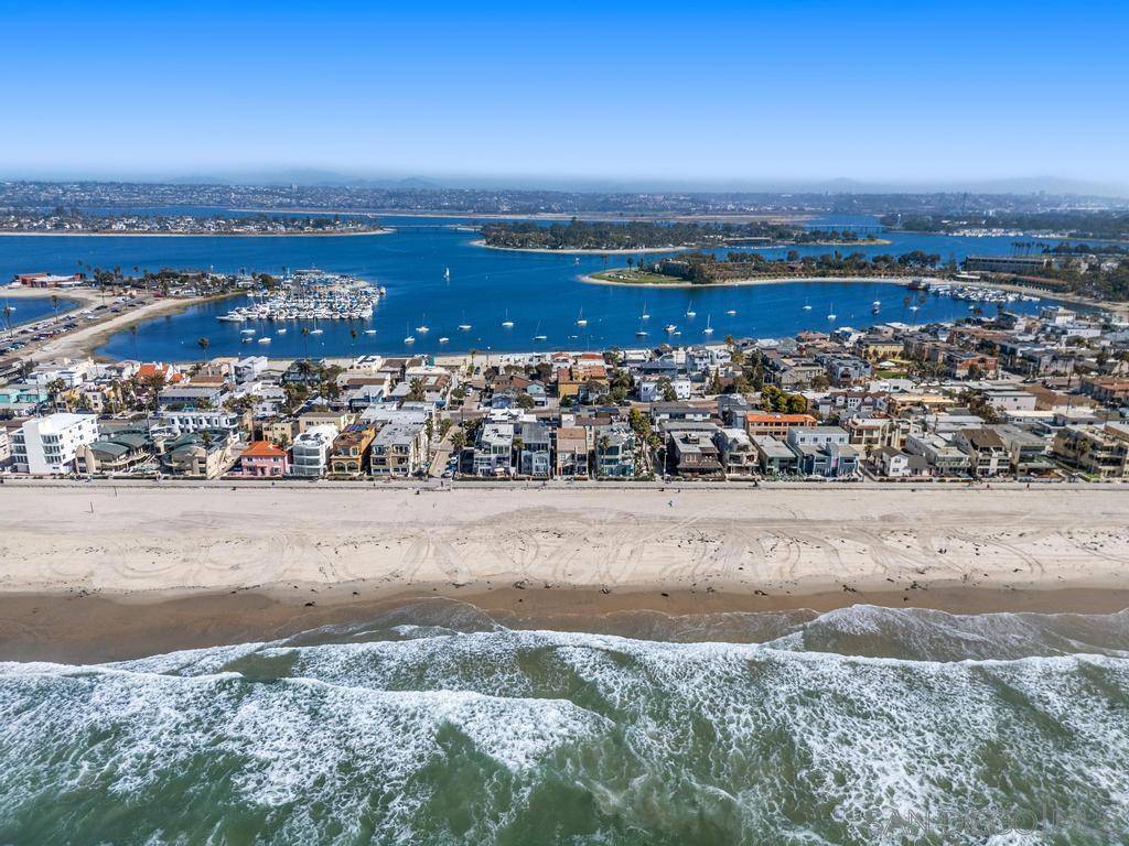 San Diego, CA 92109,814 Kingston Ct