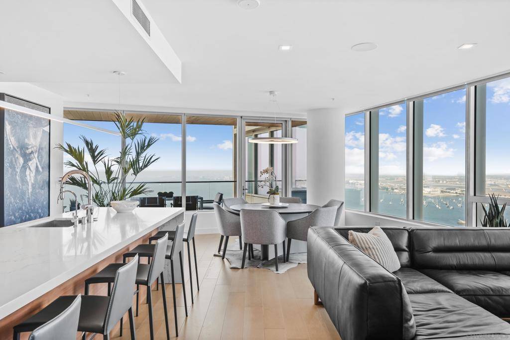 San Diego, CA 92101,888 W E Street #3101