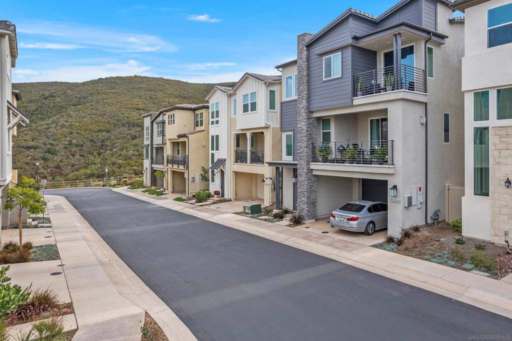 San Diego, CA 92127,15447 Van Lodensteyn Way