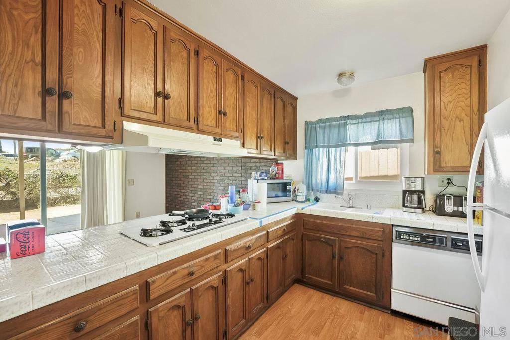 152 Leoma Ln Chula Vista, CA 91911