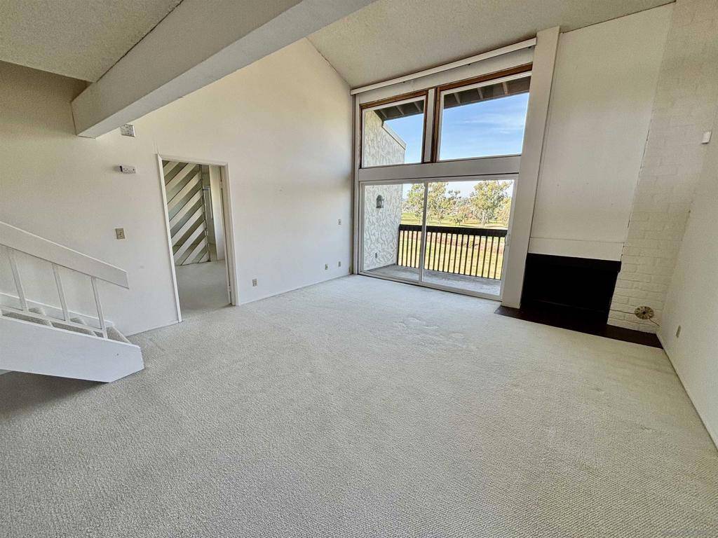 Carlsbad, CA 92009,2502 Navarra Dr #226