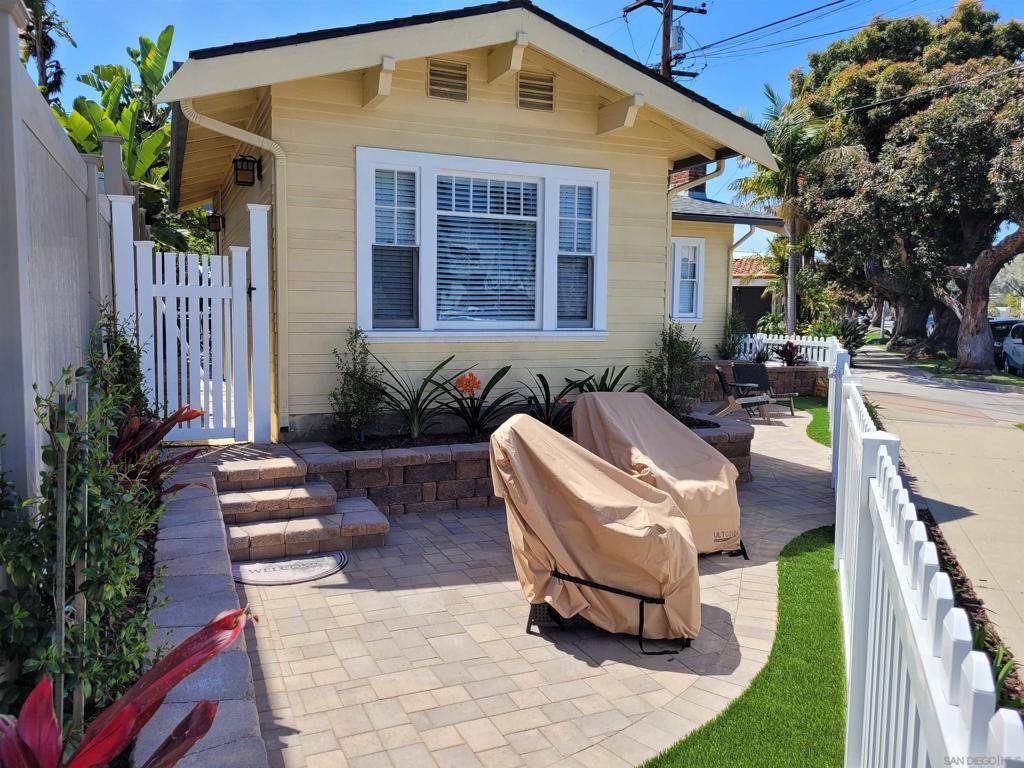 Coronado, CA 92118,817 Olive Ave