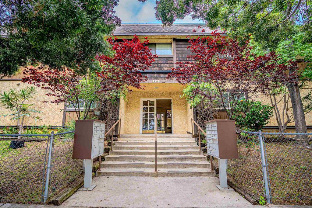 Imperial Beach, CA 91932,634 8th St. ##16