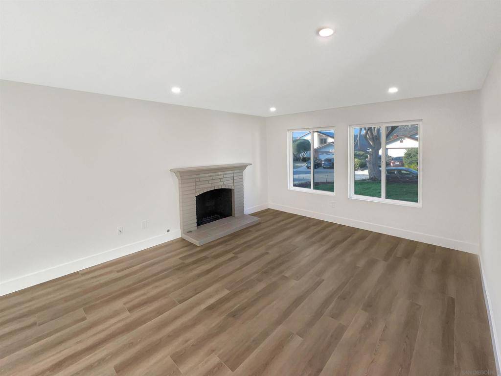 San Diego, CA 92119,6585 Royal Gorge Ct