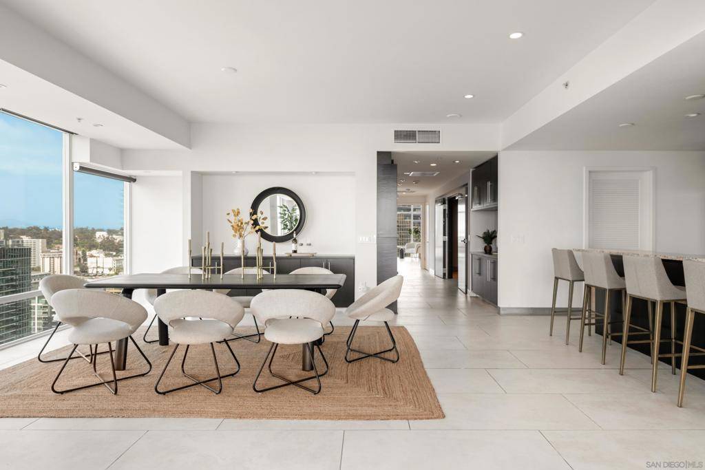 San Diego, CA 92101,1262 Kettner Blvd #3001