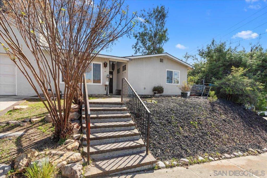 Santee, CA 92071,9307 Dalehurst Rd
