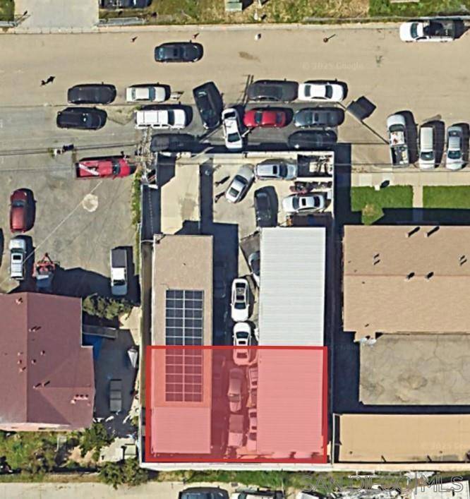 Spring Valley, CA 91977,9215 Birch St.