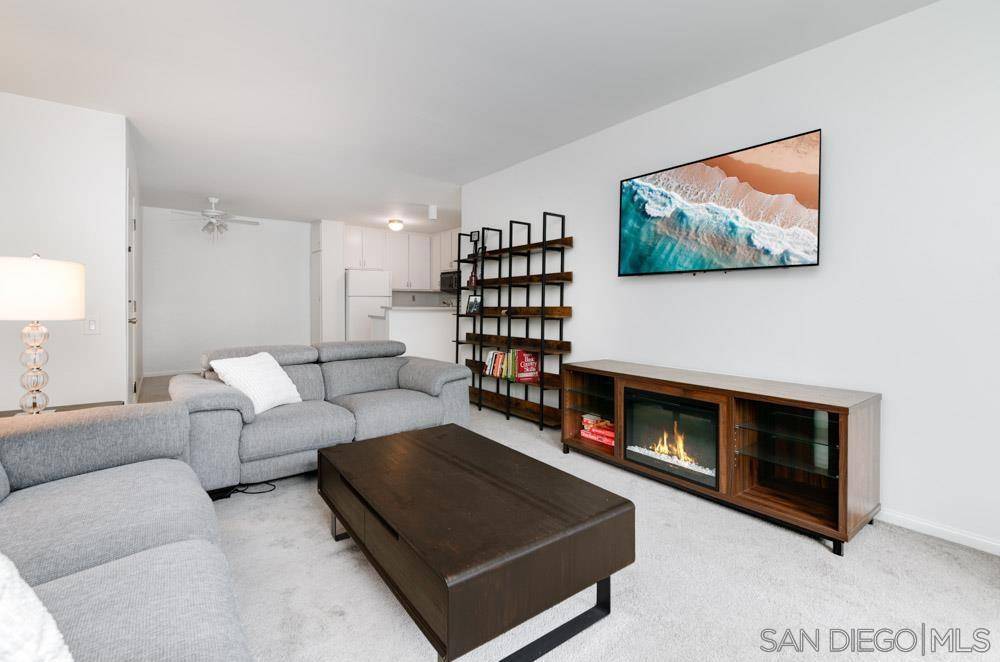San Diego, CA 92109,1801 Diamond St #3-203