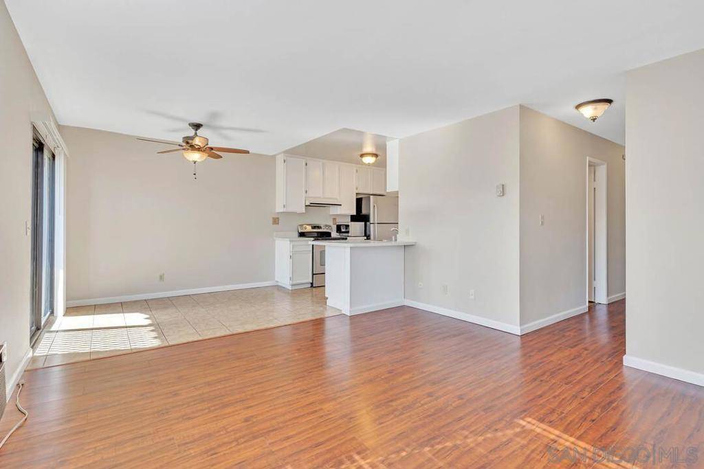La Mesa, CA 91941,4515 4Th St #11