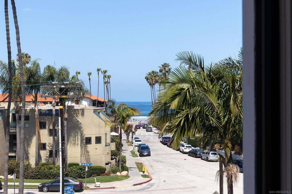 La Jolla, CA 92037,8110 El Paseo Grande #304