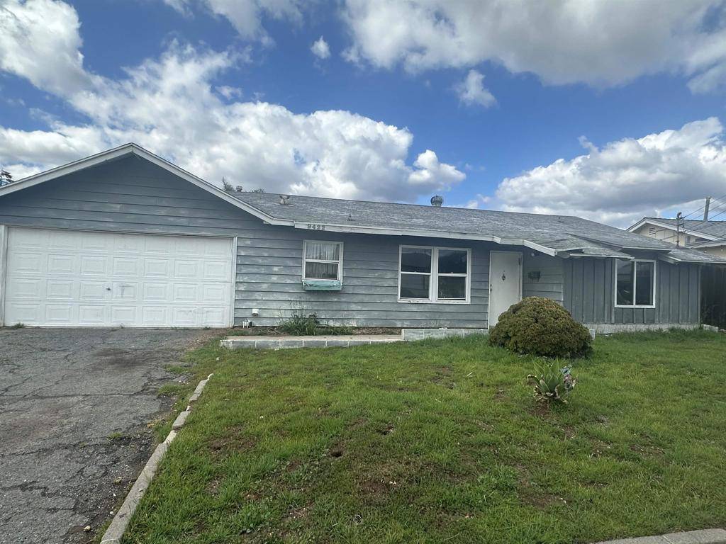 Santee, CA 92071,9422 Pike Rd