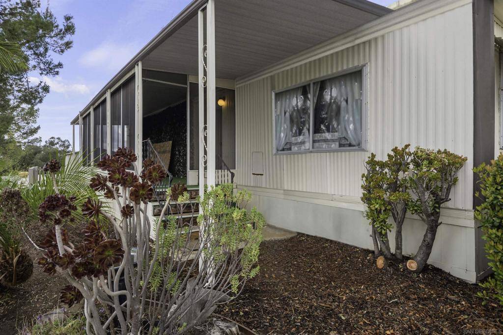Alpine, CA 91901,2400 Alpine Blvd #SPC 57