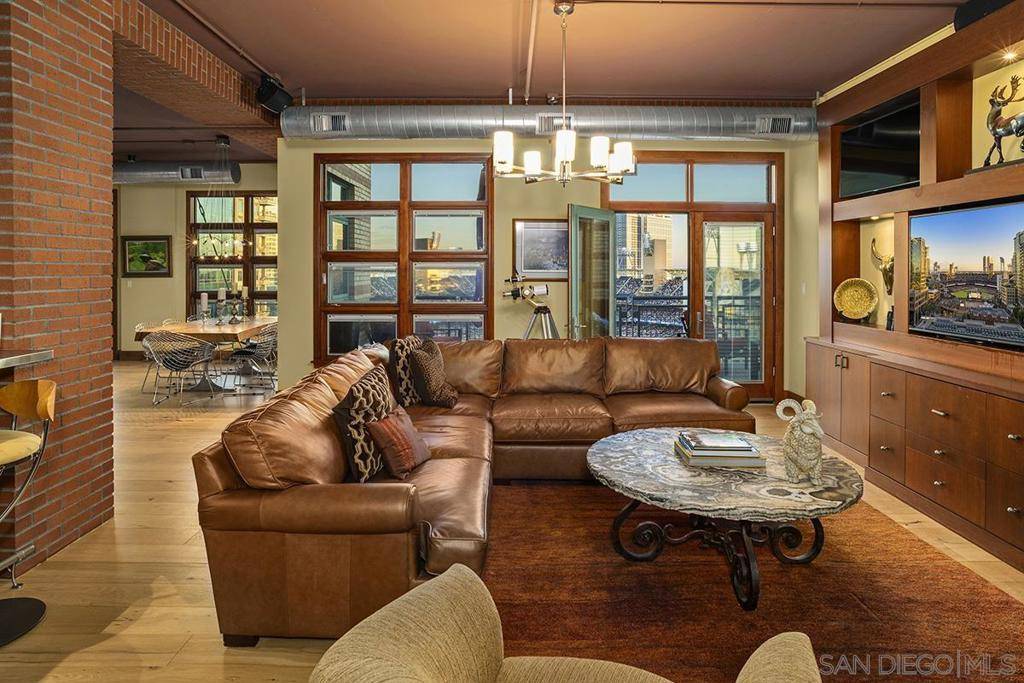 San Diego, CA 92101,877 Island Avenue #1102