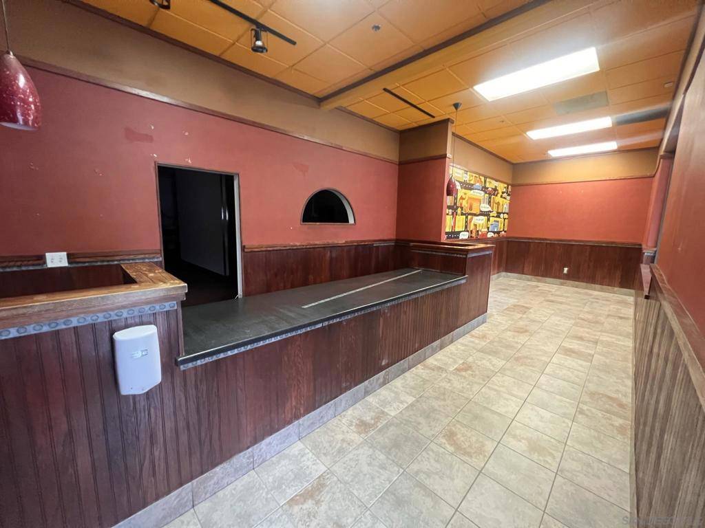 Alpine, CA 91901,2710 Alpine Blvd