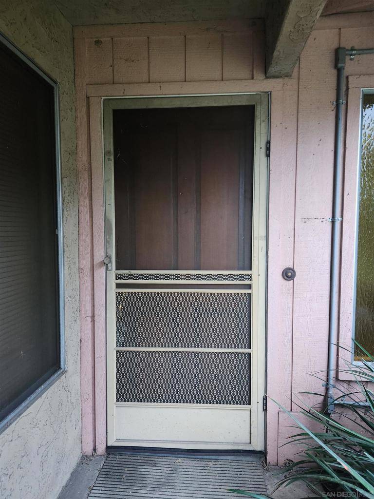 La Mesa, CA 91942,4754 Dauer Ave