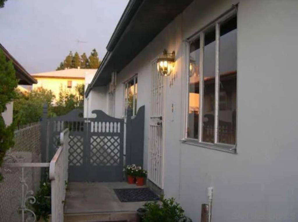 San Diego, CA 92115,4841 69th