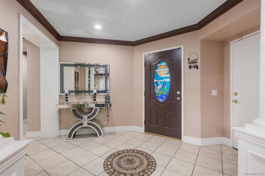 Spring Valley, CA 91978,10394 Valley Waters Dr