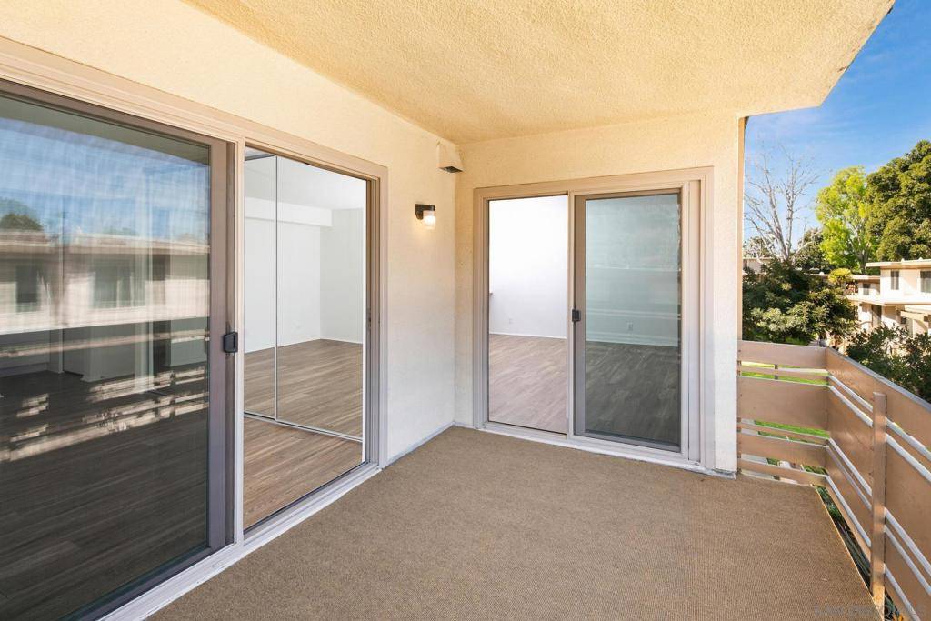 San Diego, CA 92110,3982 Valeta Street #270