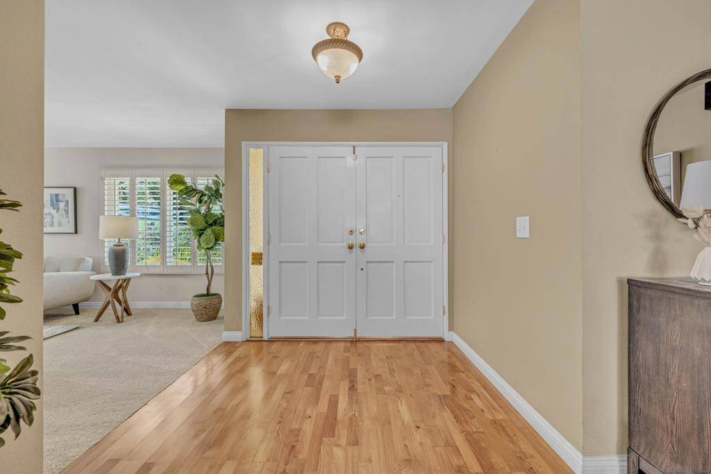 Poway, CA 92064,14446 Sespe Pl