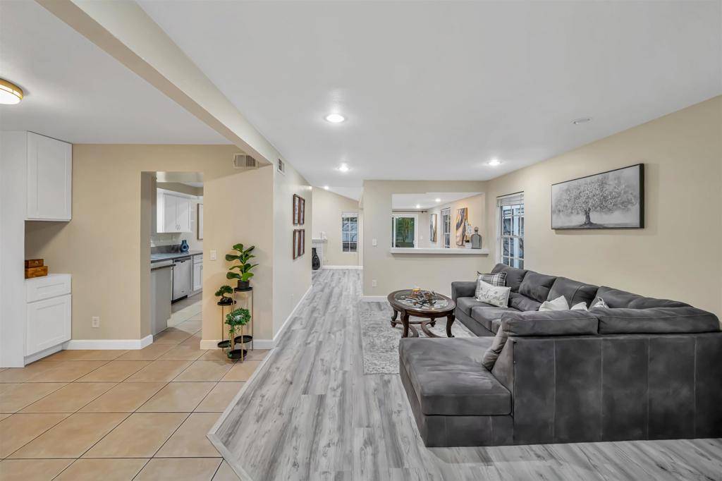 San Diego, CA 92128,10678 Rancho Carmel Dr