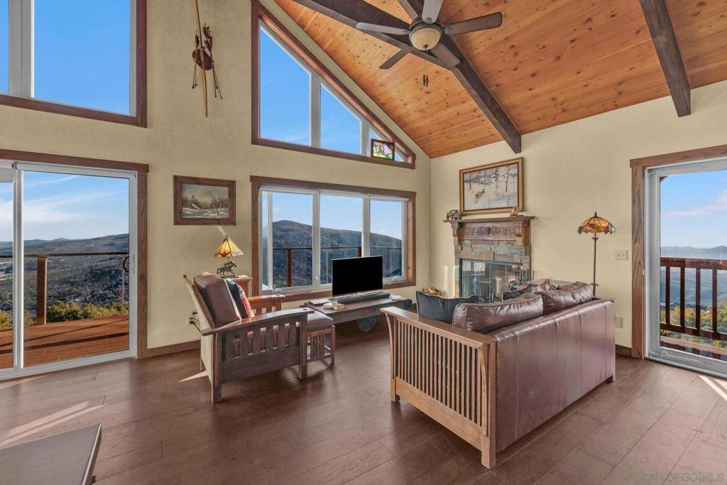 Julian, CA 92036,15884 N Peak Rd