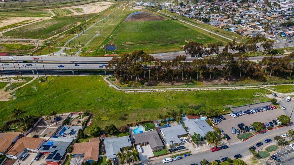Oceanside, CA 92058,Hacienda Dr