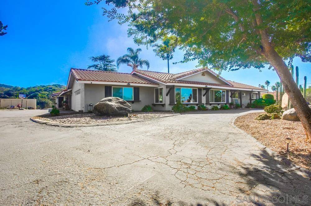 Vista, CA 92084,2035 Camino Cantera