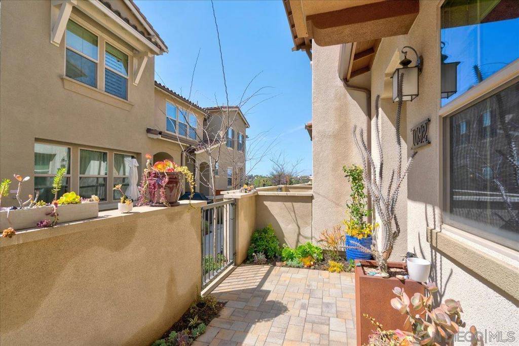 Vista, CA 92084,1092 Delpy View Pt