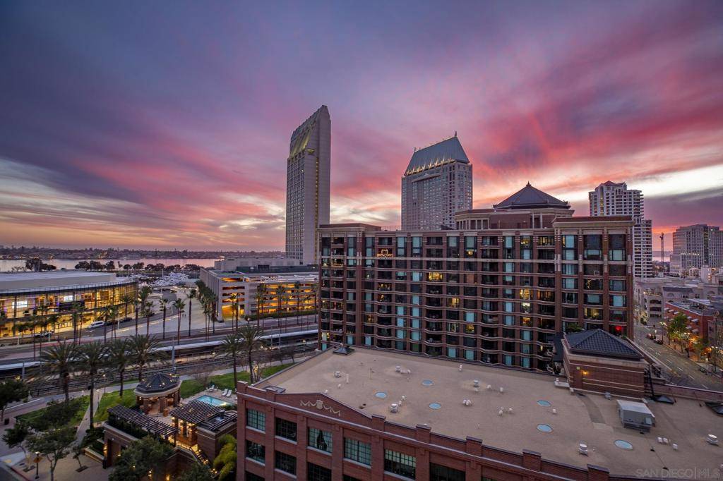 San Diego, CA 92101,550 Front St #907