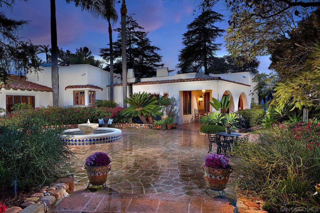 Rancho Santa Fe, CA 92067,6525 Lago Lindo