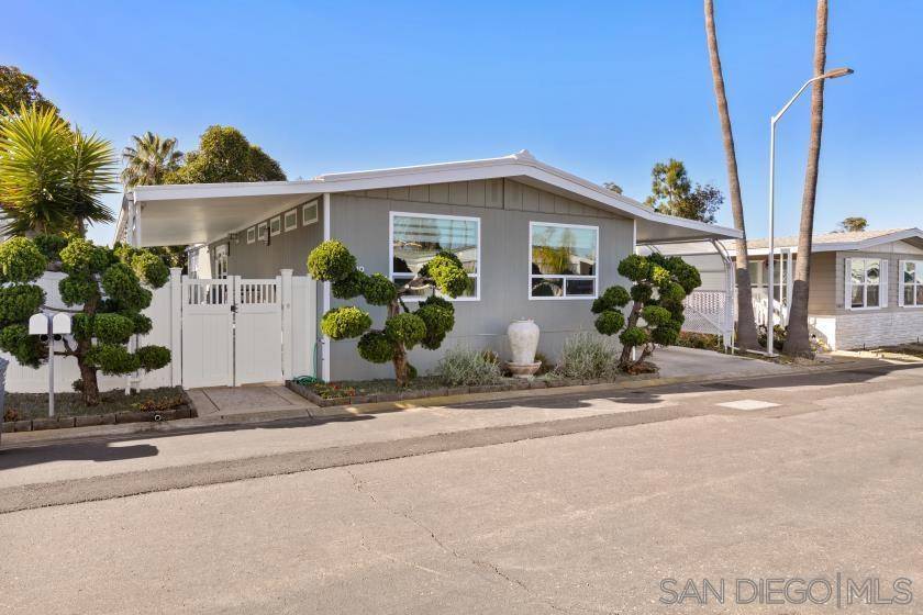 Carlsbad, CA 92011,7319 San Luis Street