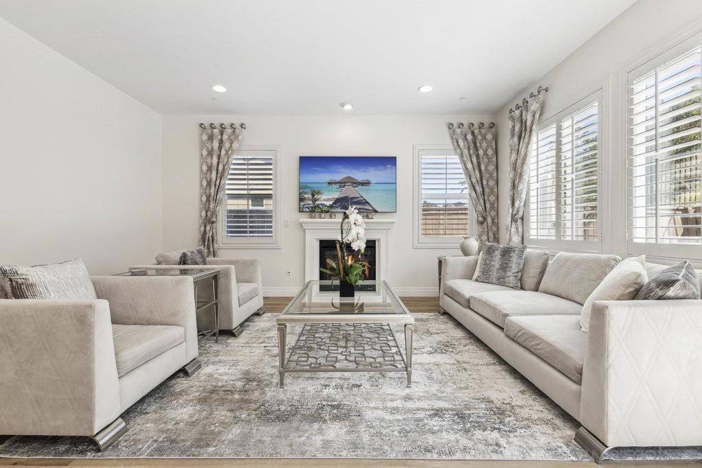 San Marcos, CA 92069,1753 Avenida Regina