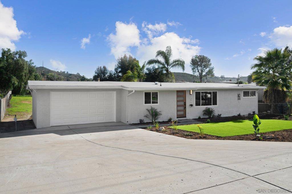 Lakeside, CA 92040,13515 Lakeshore Dr