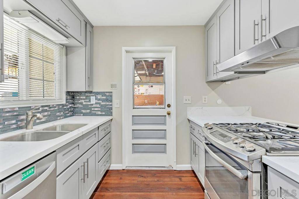 Santee, CA 92071,10245 Woodrose Ave