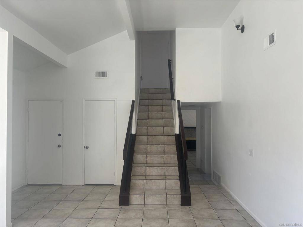 Spring Valley, CA 91977,9170 Circulo Margen