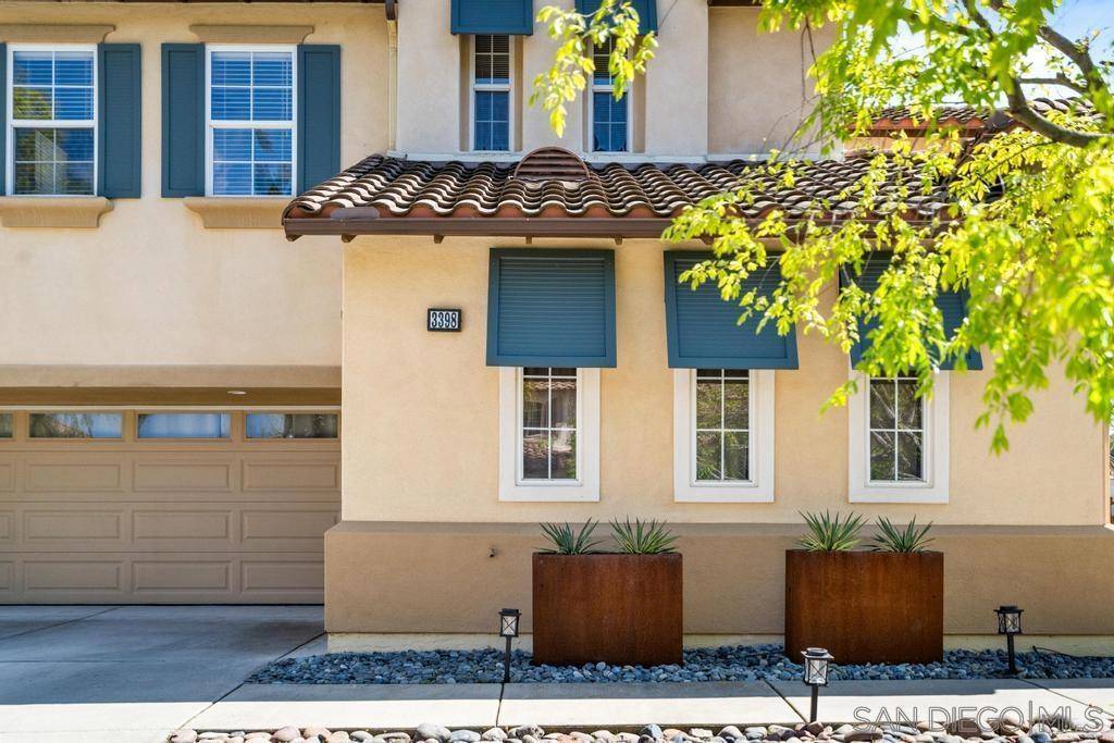 Escondido, CA 92027,3398 Holly Oak Ln