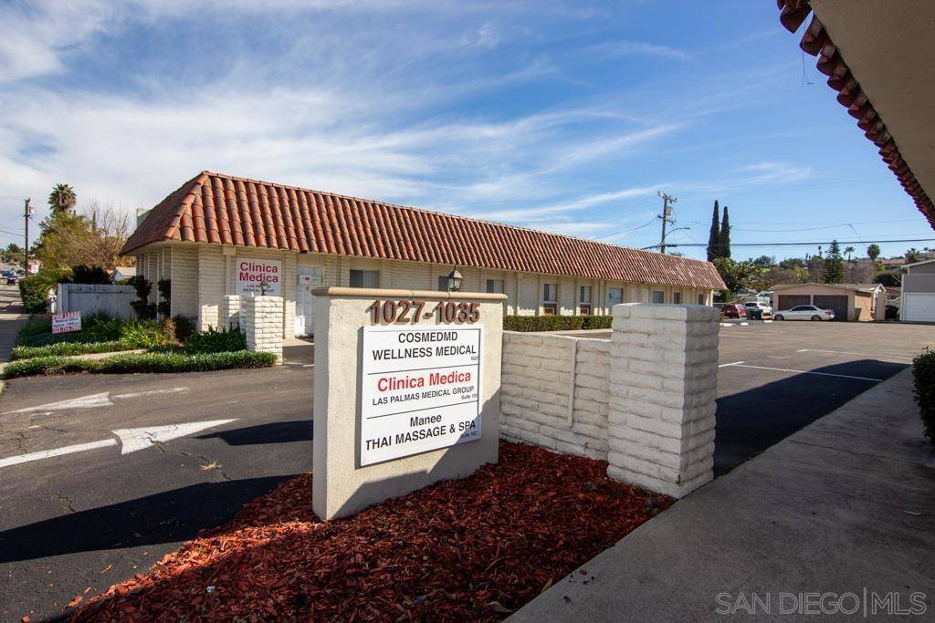 Escondido, CA 92025,1027 E Grand Ave