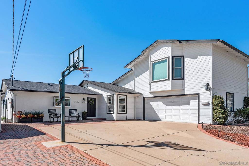 Poway, CA 92064,13736 Tobiasson Rd