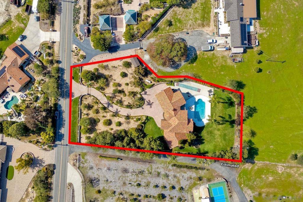 Fallbrook, CA 92028,4949 San Jacinto Circle West
